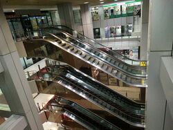 Orchard Plaza (D9), Retail #614681061